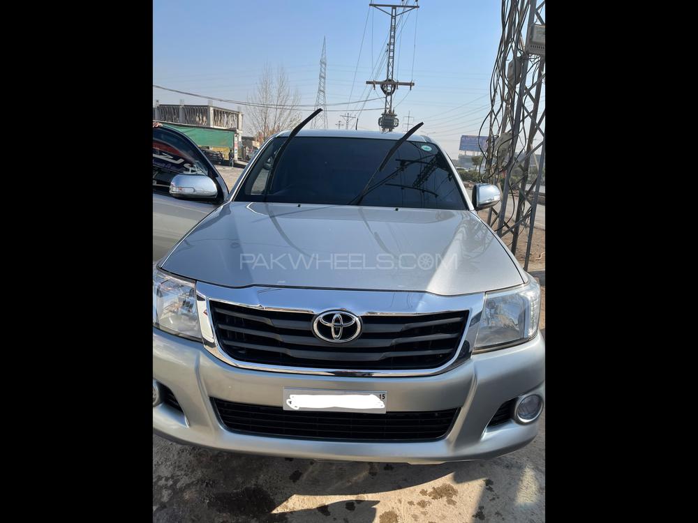 Toyota Hilux 2014 for Sale in Peshawar Image-1