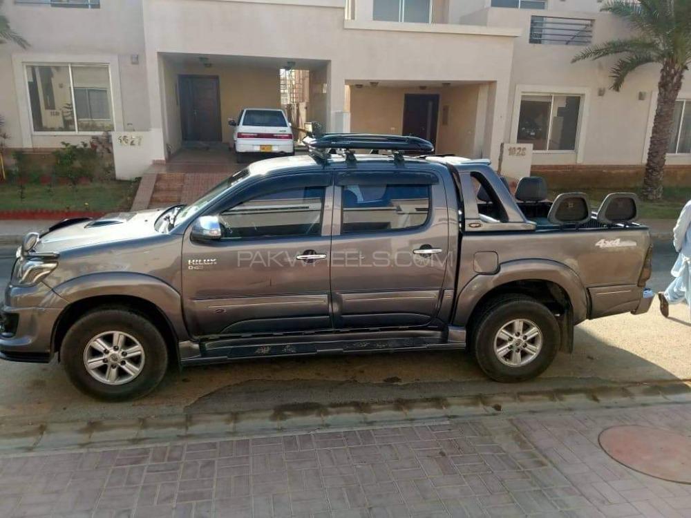 Toyota Hilux 2012 for Sale in Karachi Image-1