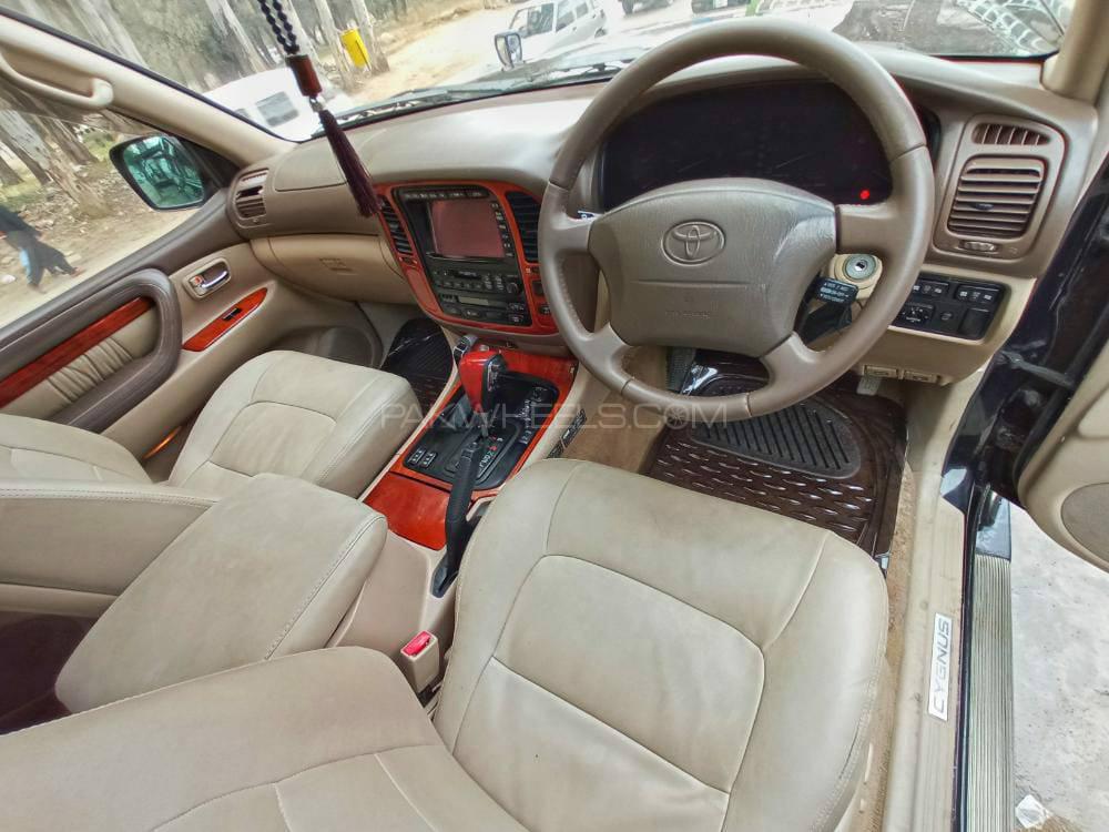 ٹویوٹا لینڈ کروزر 2001 for Sale in مانسہرہ ٹویوٹا لینڈ کروزر 2001 for Sale in مانسہرہ Image-13