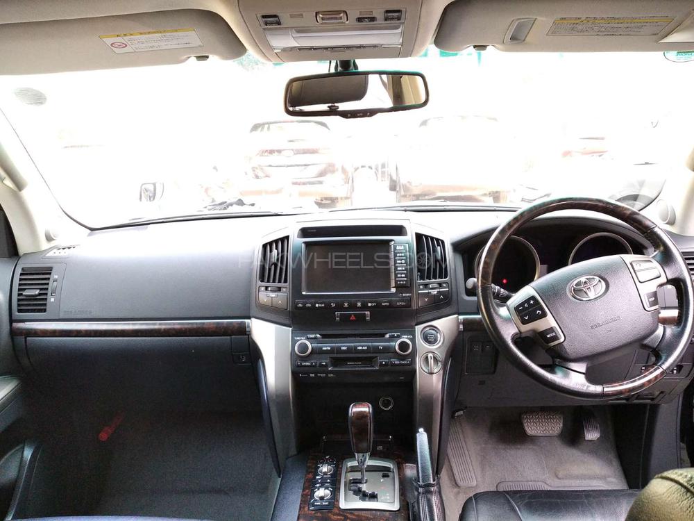 Toyota Land Cruiser 2011 for Sale in Lahore Toyota Land Cruiser 2011 for Sale in Lahore Image-7