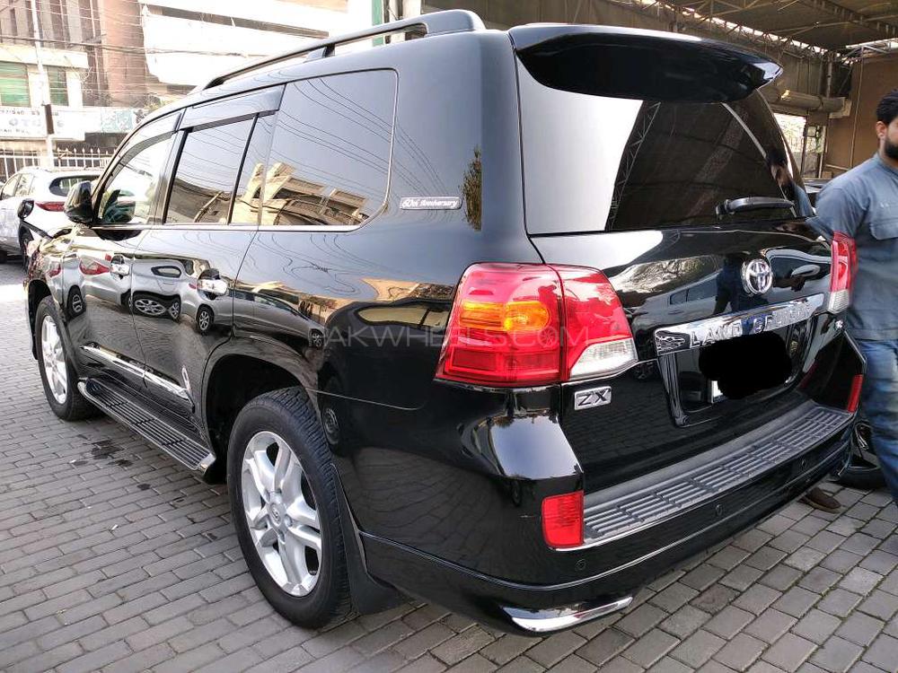 Toyota Land Cruiser 2011 for Sale in Lahore Toyota Land Cruiser 2011 for Sale in Lahore Image-17