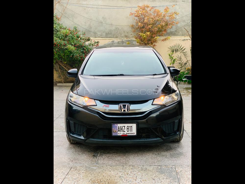 Honda Fit 2014 for Sale in Fateh Jang Image-1