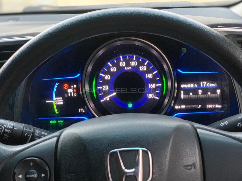 Honda Fit 2014 for Sale in Fateh Jang Honda Fit 2014 for Sale in Fateh Jang Image-10