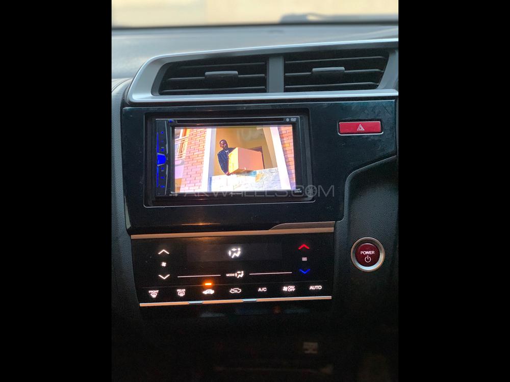 Honda Fit 2014 for Sale in Fateh Jang Honda Fit 2014 for Sale in Fateh Jang Image-9