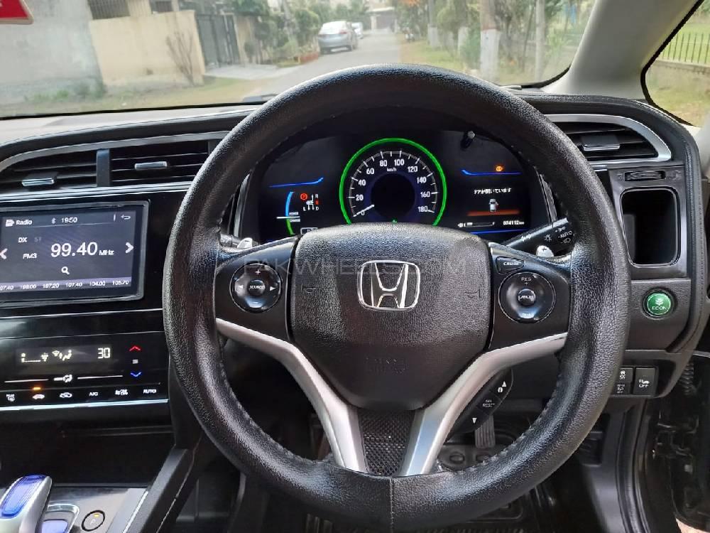 Honda Fit 2015 for Sale in Lahore Honda Fit 2015 for Sale in Lahore Image-6