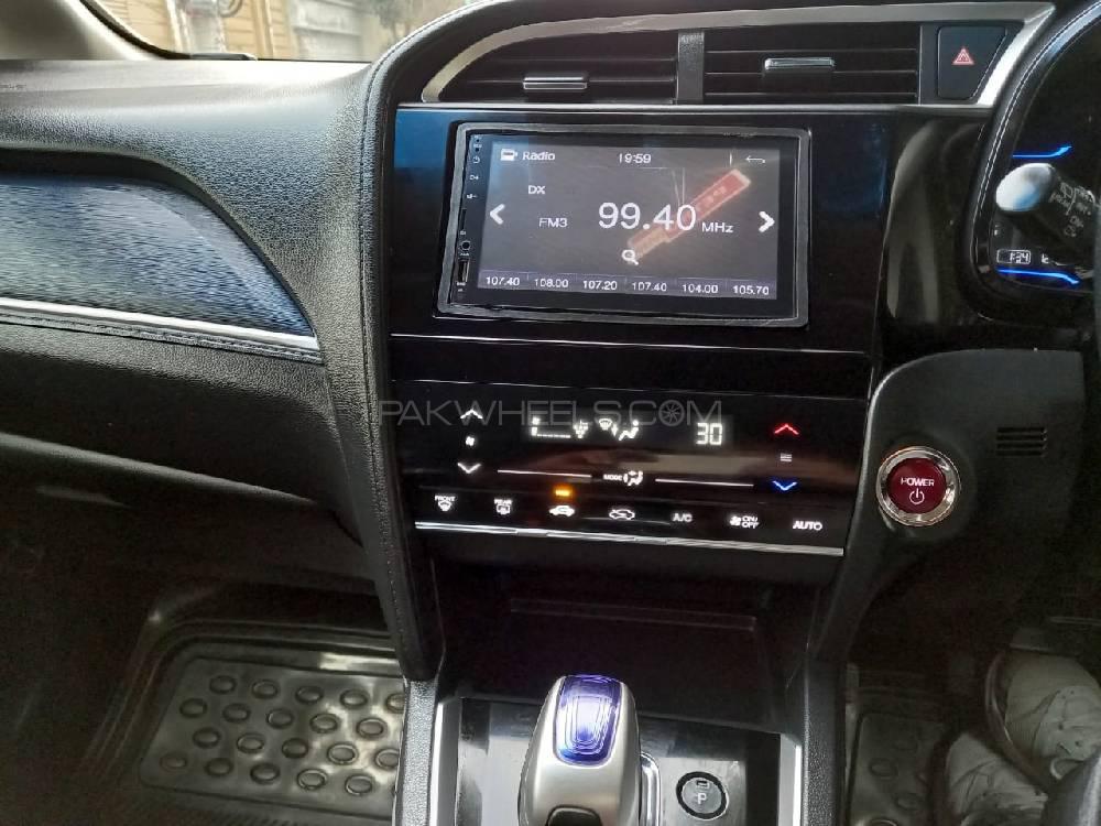 Honda Fit 2015 for Sale in Lahore Honda Fit 2015 for Sale in Lahore Image-17