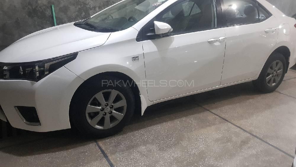 Toyota Corolla 2016 for Sale in Lahore Image-1