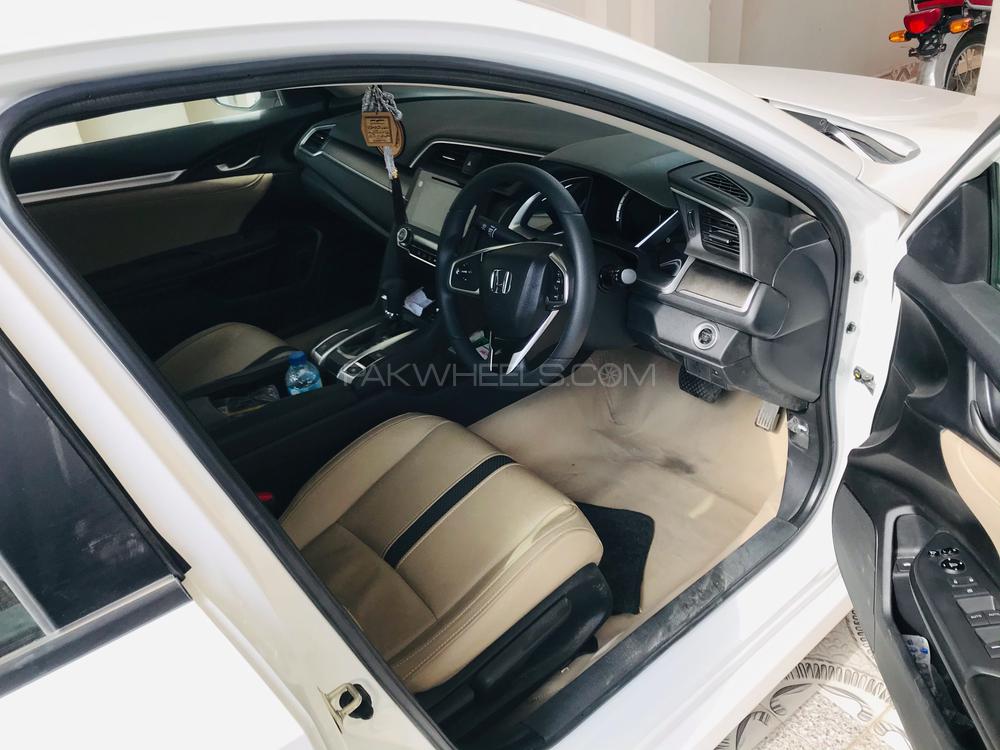 Honda Civic 2020 for Sale in Rawalpindi Honda Civic 2020 for Sale in Rawalpindi Image-10