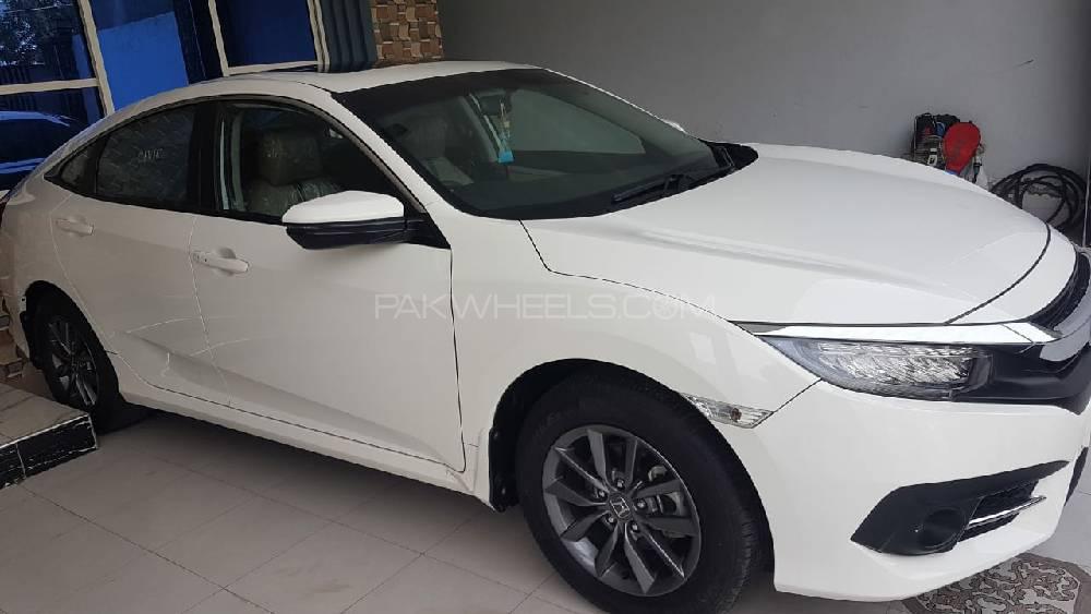 Honda Civic 2020 for Sale in Pir mahal Honda Civic 2020 for Sale in Pir mahal Image-13
