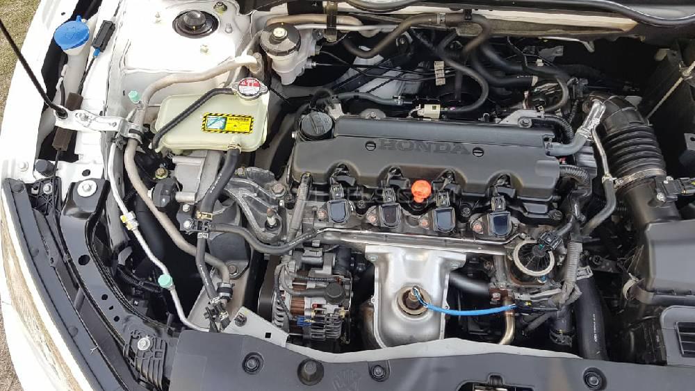 Honda Civic 2020 for Sale in Pir mahal Honda Civic 2020 for Sale in Pir mahal Image-10