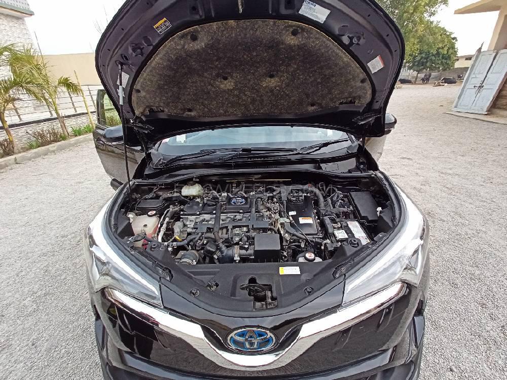 Toyota C-HR 2017 for Sale in Islamabad Toyota C-HR 2017 for Sale in Islamabad Image-16