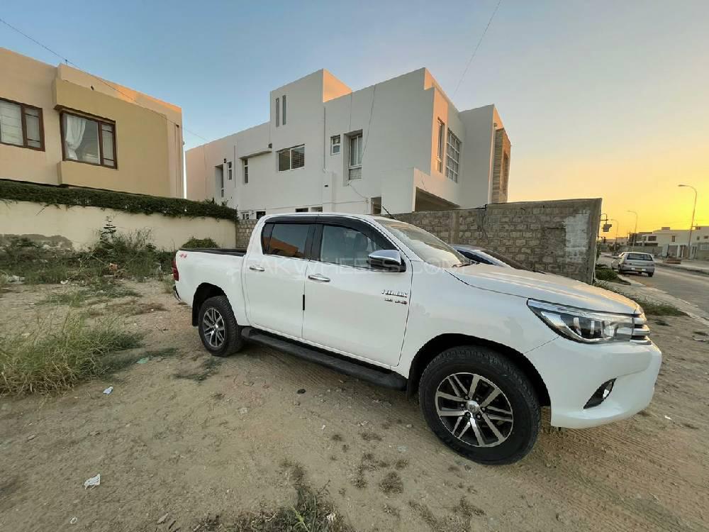 Toyota Hilux 2019 for Sale in Karachi Toyota Hilux 2019 for Sale in Karachi Image-4