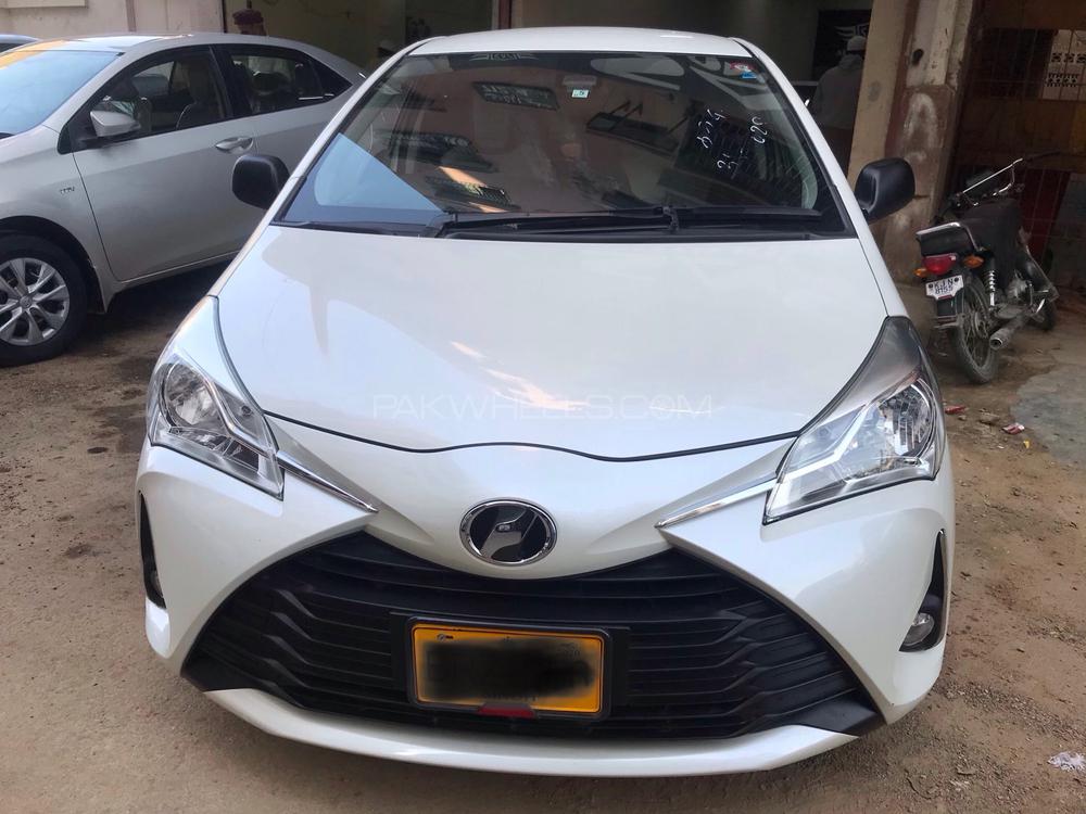 Toyota Vitz 2017 for Sale in Karachi Image-1