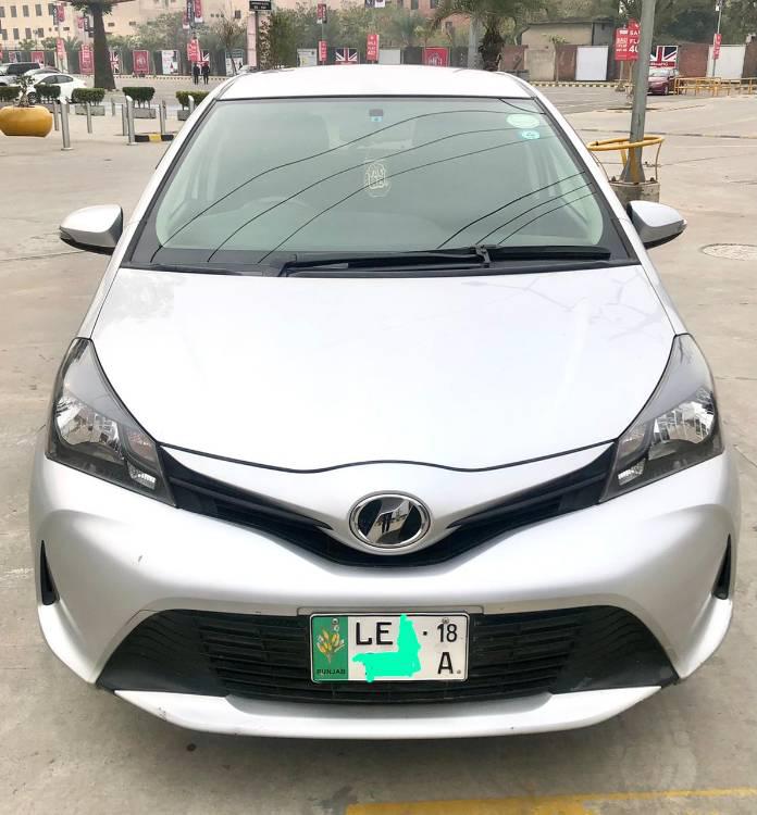 Toyota Vitz 2015 for Sale in Lahore Image-1