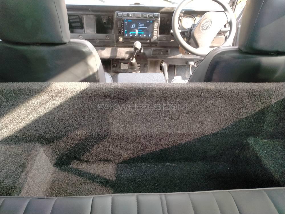 لینڈ روور ڈیفنڈر 2005 for Sale in اسلام آباد لینڈ روور ڈیفنڈر 2005 for Sale in اسلام آباد Image-9