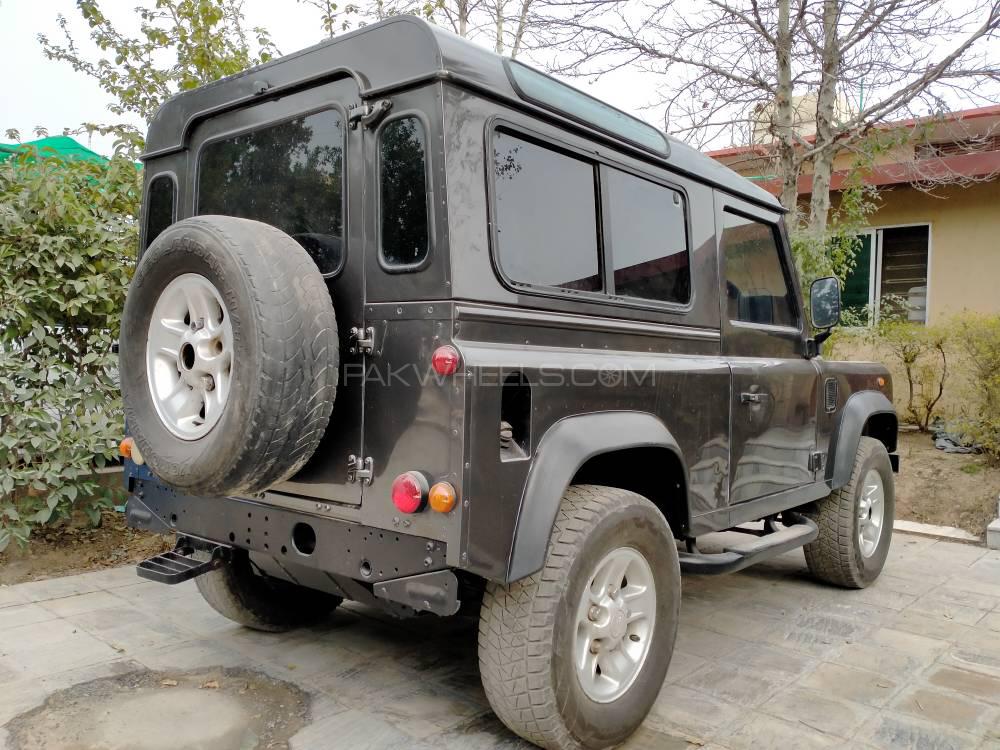 لینڈ روور ڈیفنڈر 2005 for Sale in اسلام آباد لینڈ روور ڈیفنڈر 2005 for Sale in اسلام آباد Image-4