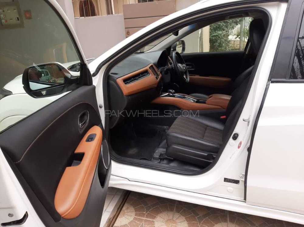 Honda Vezel 2014 for Sale in Lahore Honda Vezel 2014 for Sale in Lahore Image-10