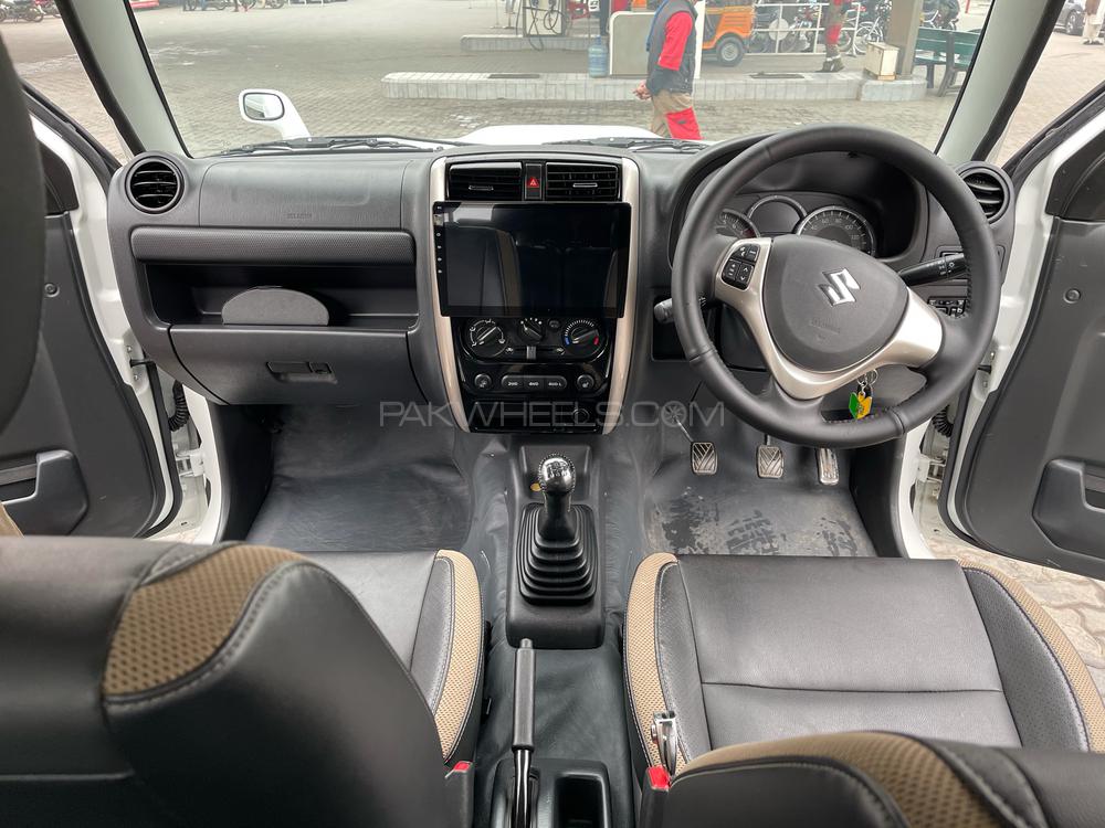 Suzuki Jimny 2015 for Sale in Lahore Suzuki Jimny 2015 for Sale in Lahore Image-9
