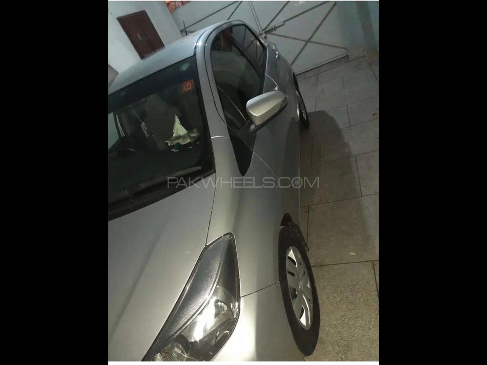 Toyota Vitz 2012 for Sale in Lahore Toyota Vitz 2012 for Sale in Lahore Image-5