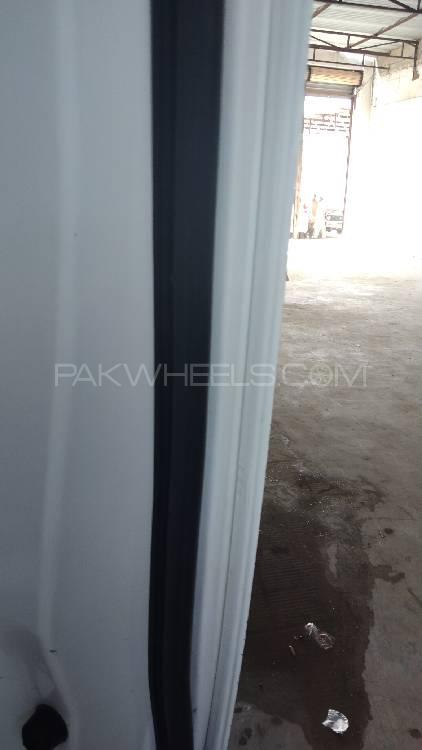 Toyota Hiace 2011 for Sale in D.G.Khan Toyota Hiace 2011 for Sale in D.G.Khan Image-17