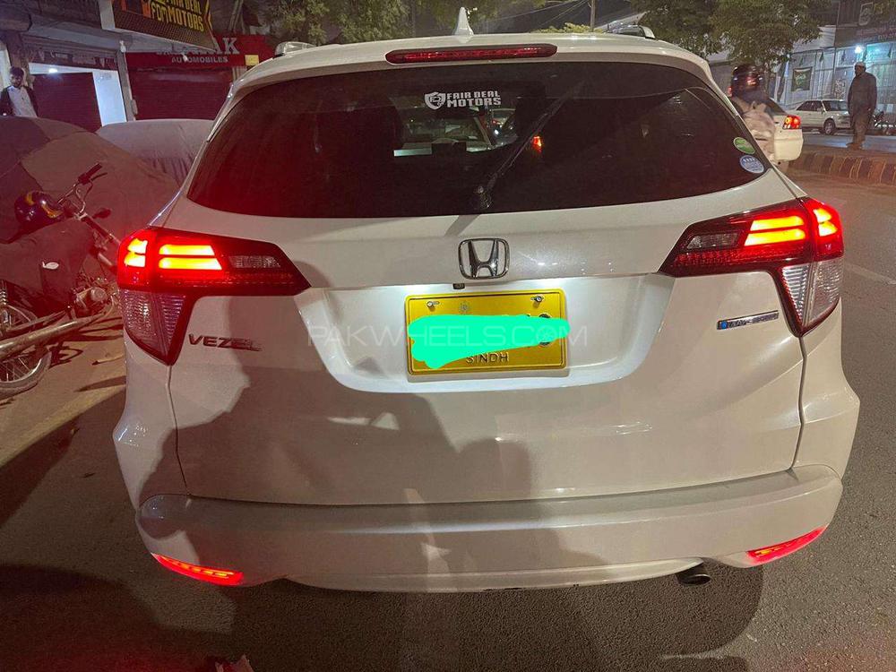 Honda Vezel 2014 for Sale in Karachi Honda Vezel 2014 for Sale in Karachi Image-7