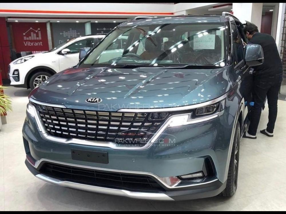 KIA Carnival 2021 for Sale in Lahore Image-1