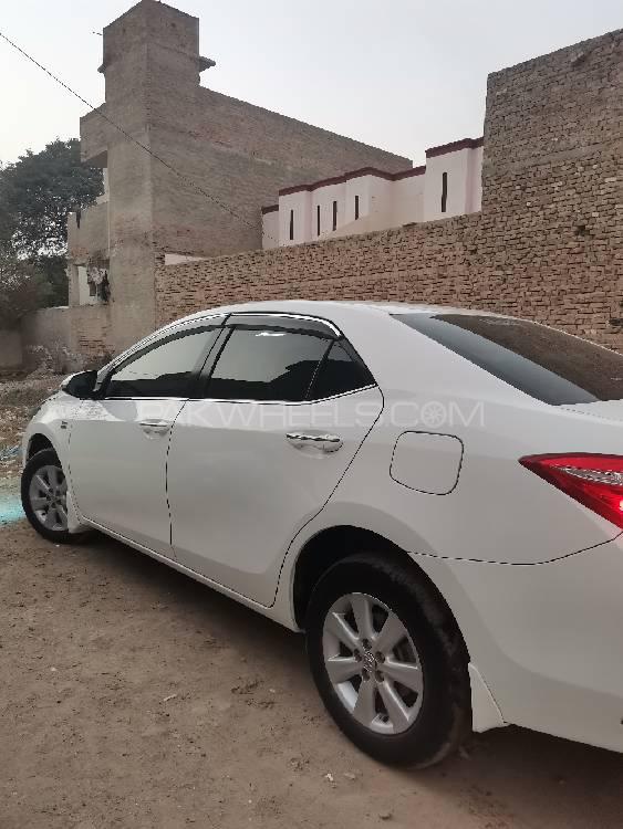 Toyota Corolla 2017 for Sale in Bahawalpur Toyota Corolla 2017 for Sale in Bahawalpur Image-6