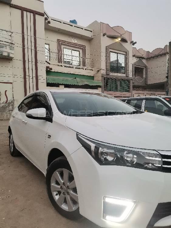 Toyota Corolla 2017 for Sale in Bahawalpur Toyota Corolla 2017 for Sale in Bahawalpur Image-3