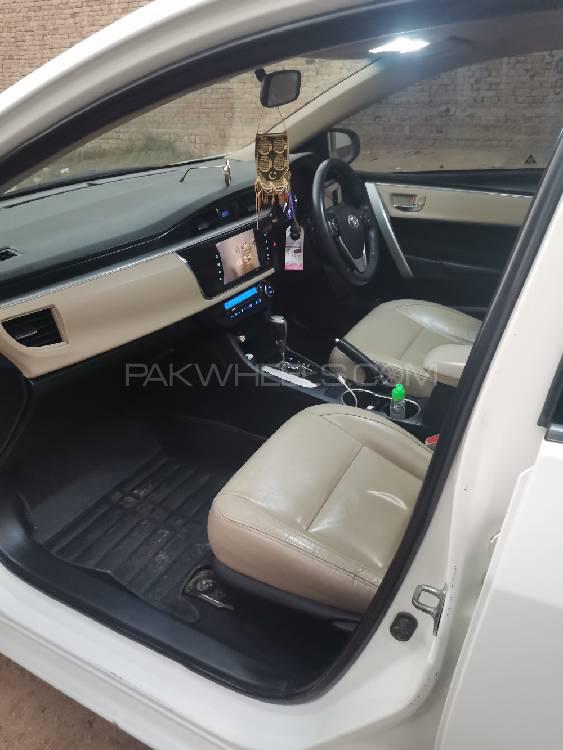 Toyota Corolla 2017 for Sale in Bahawalpur Toyota Corolla 2017 for Sale in Bahawalpur Image-11