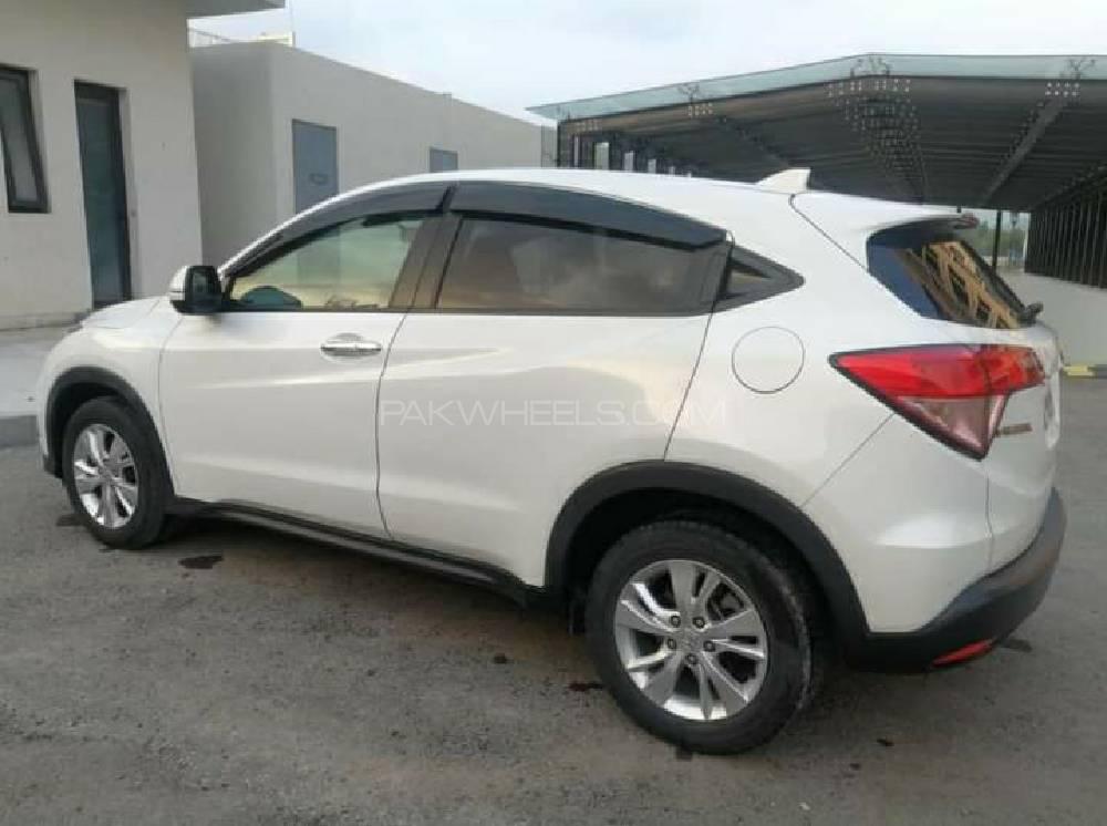 Honda Vezel 2014 for Sale in Islamabad Image-1