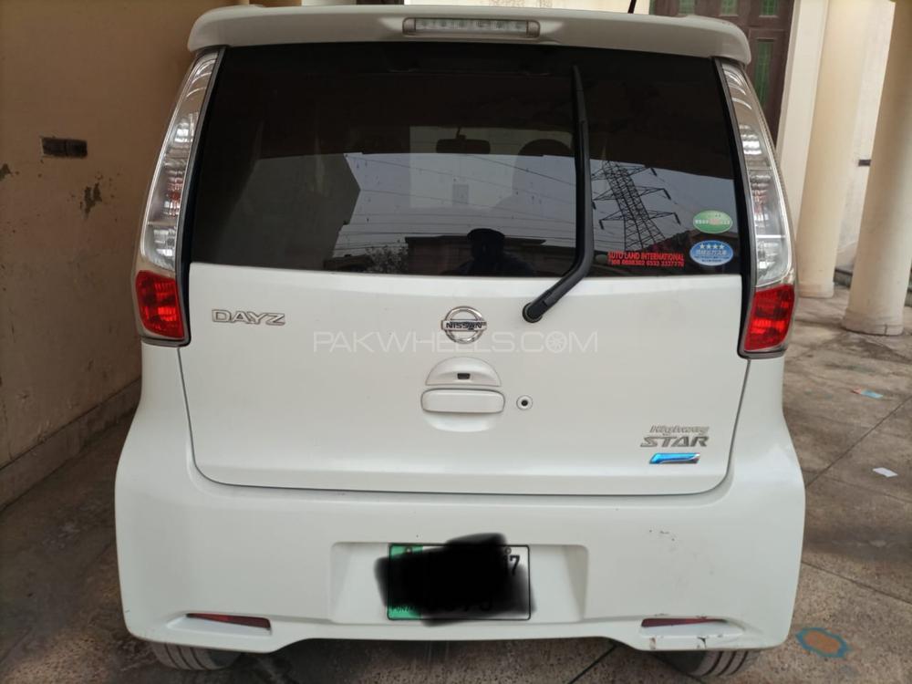 Nissan Dayz Highway Star 2013 for Sale in Faisalabad Nissan Dayz Highway Star 2013 for Sale in Faisalabad Image-4