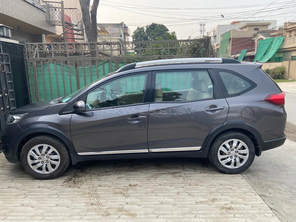 Honda BR-V 2017 for Sale in Lahore Image-1