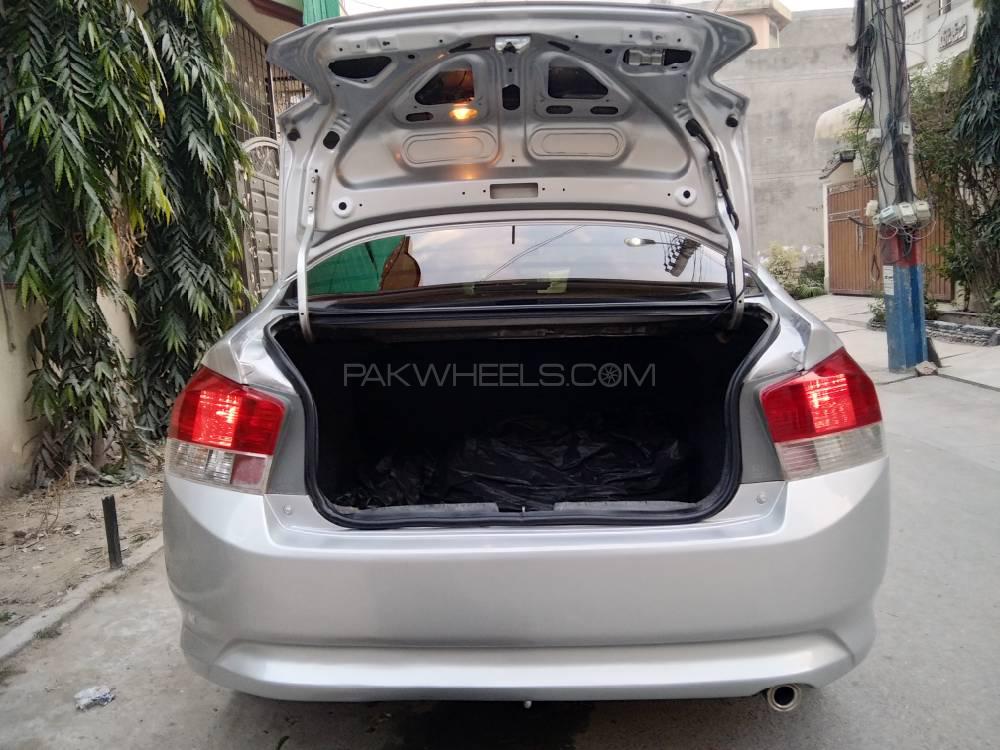 Honda City 2011 for Sale in Lahore Honda City 2011 for Sale in Lahore Image-12