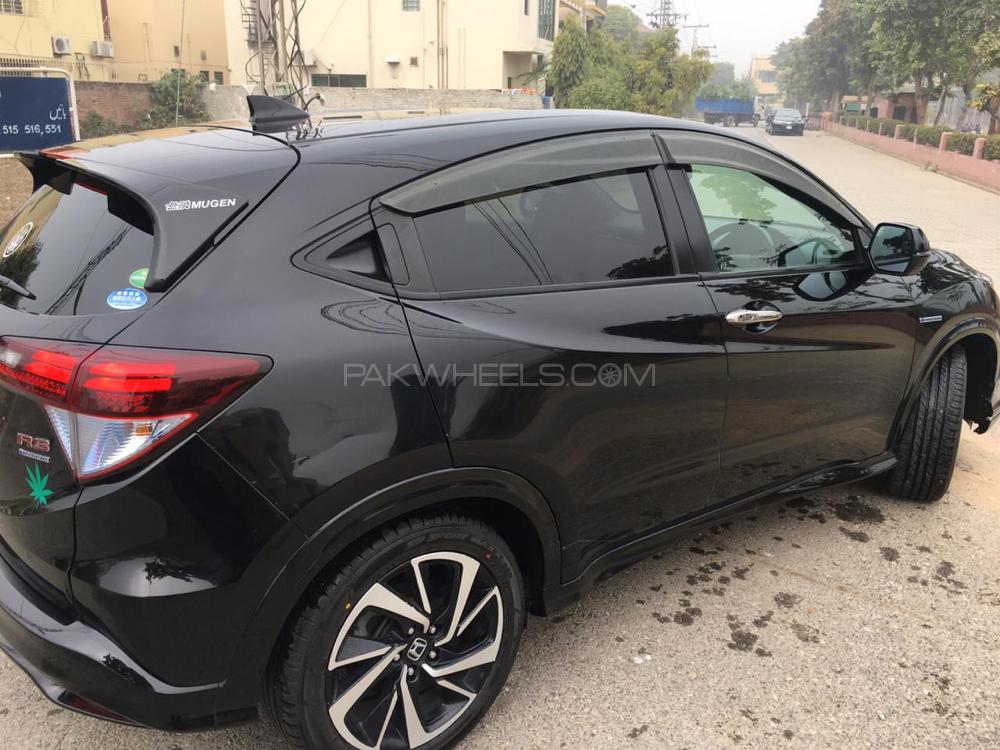 Honda Vezel 2016 for Sale in Lahore Honda Vezel 2016 for Sale in Lahore Image-5