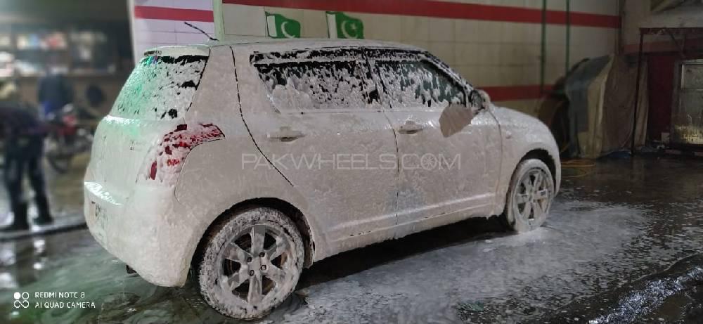 Suzuki Swift 2017 for Sale in Lahore Image-1