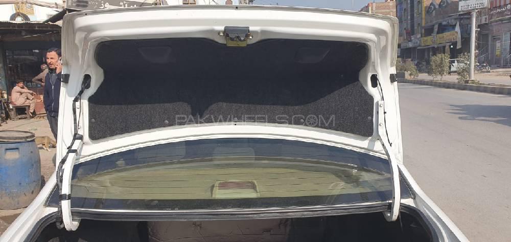 Toyota Corolla 2005 for Sale in Peshawar Toyota Corolla 2005 for Sale in Peshawar Image-9
