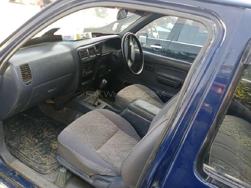 Toyota Pickup 2001 for Sale in Dera ismail khan Image-1