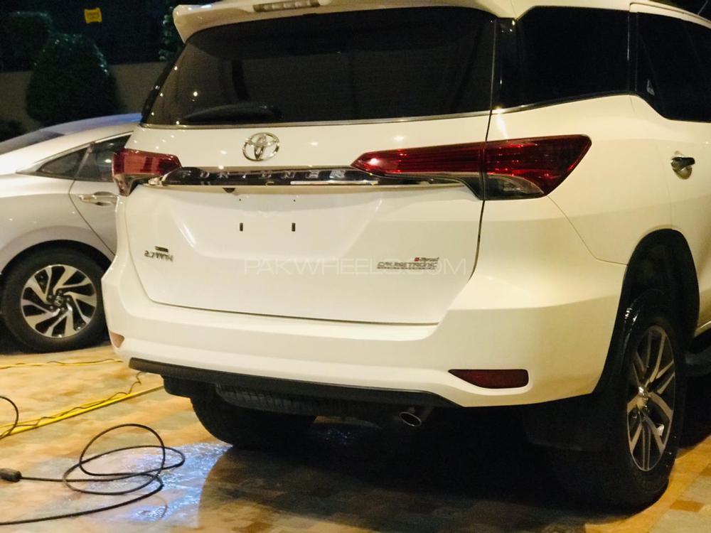 Toyota Fortuner 2017 for Sale in Lahore Toyota Fortuner 2017 for Sale in Lahore Image-6