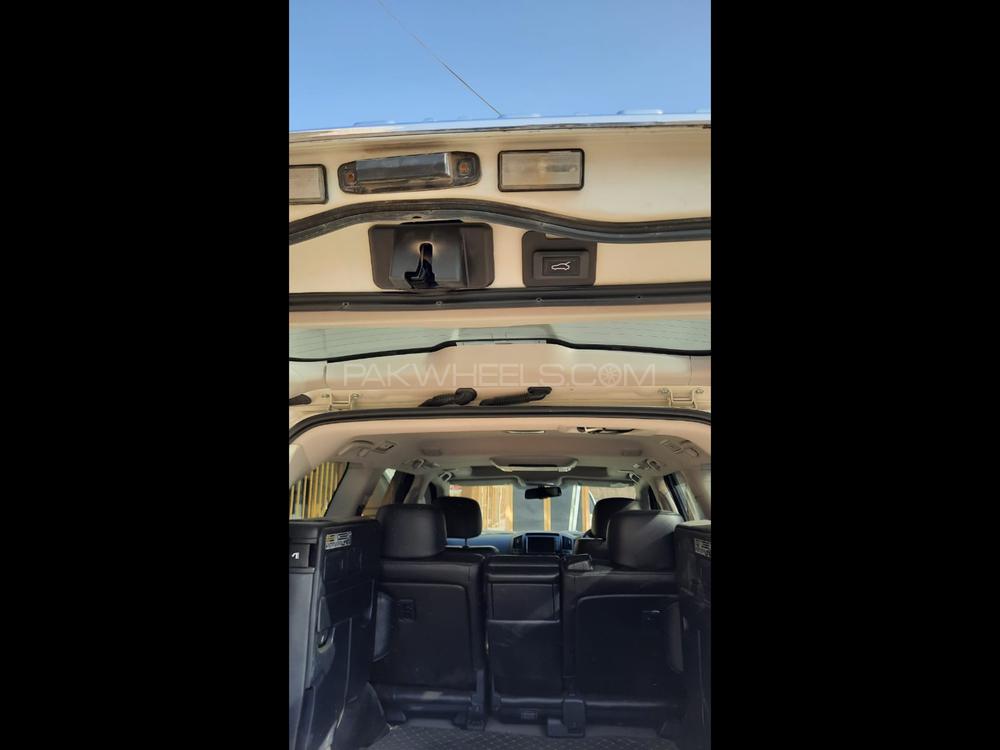 Toyota Land Cruiser 2011 for Sale in Islamabad Toyota Land Cruiser 2011 for Sale in Islamabad Image-5