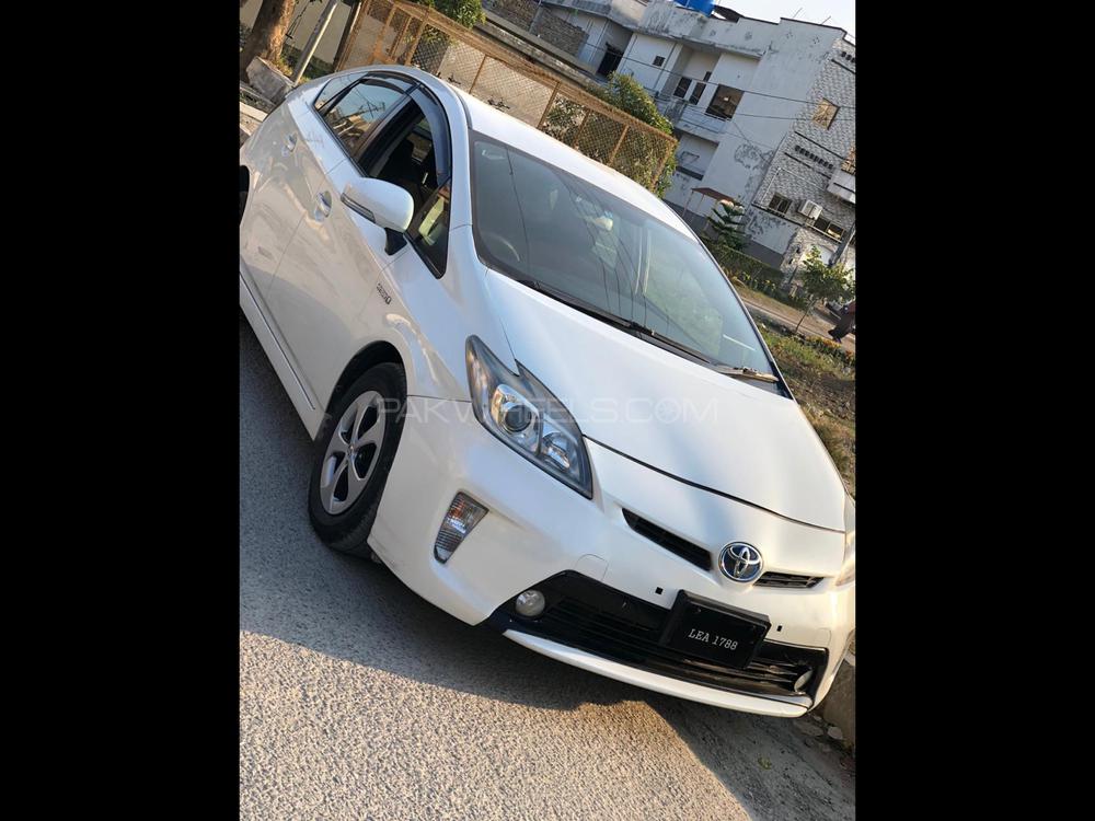 Toyota Prius 2012 for Sale in Peshawar Image-1