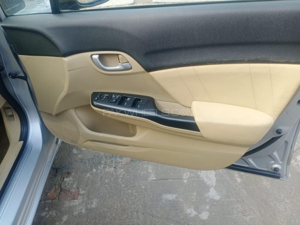 ہونڈا سوک 2013 for Sale in لاہور ہونڈا سوک 2013 for Sale in لاہور Image-11