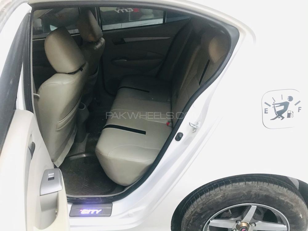 Honda City 2017 for Sale in Lahore Honda City 2017 for Sale in Lahore Image-7