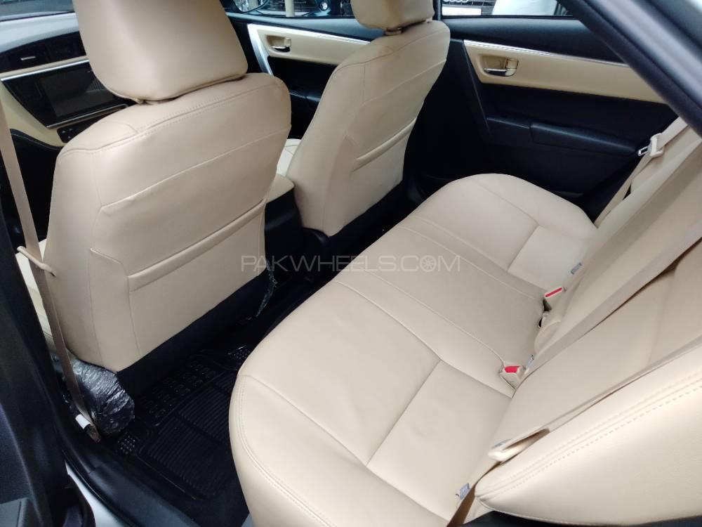 Toyota Corolla 2018 for Sale in Lahore Toyota Corolla 2018 for Sale in Lahore Image-10