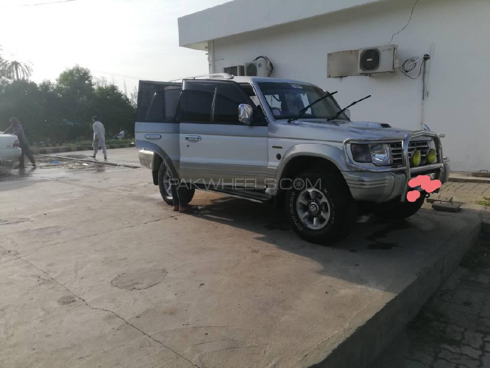 مٹسوبیشی پجیرو 1997 for Sale in اسلام آباد مٹسوبیشی پجیرو 1997 for Sale in اسلام آباد Image-12