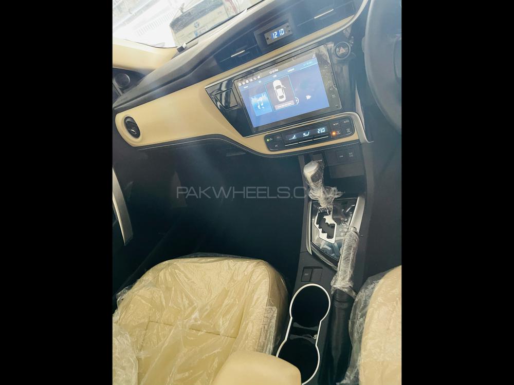 Toyota Corolla 2020 for Sale in Peshawar Toyota Corolla 2020 for Sale in Peshawar Image-7