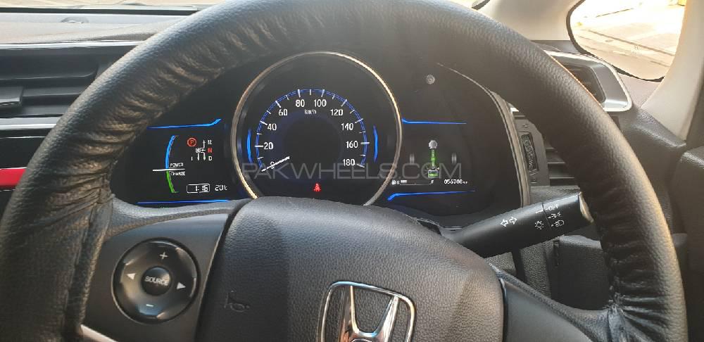 Honda Fit 2015 for Sale in Lahore Honda Fit 2015 for Sale in Lahore Image-6