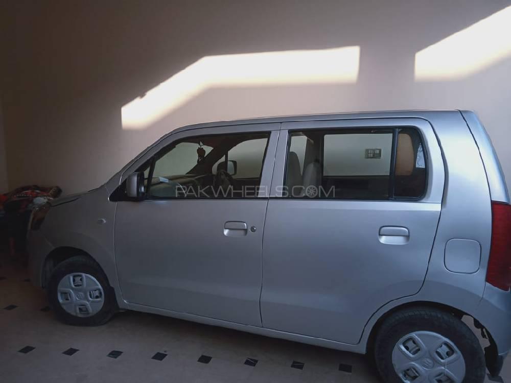 سوزوکی ویگن آر 2015 for Sale in بہاولپور سوزوکی ویگن آر 2015 for Sale in بہاولپور Image-4