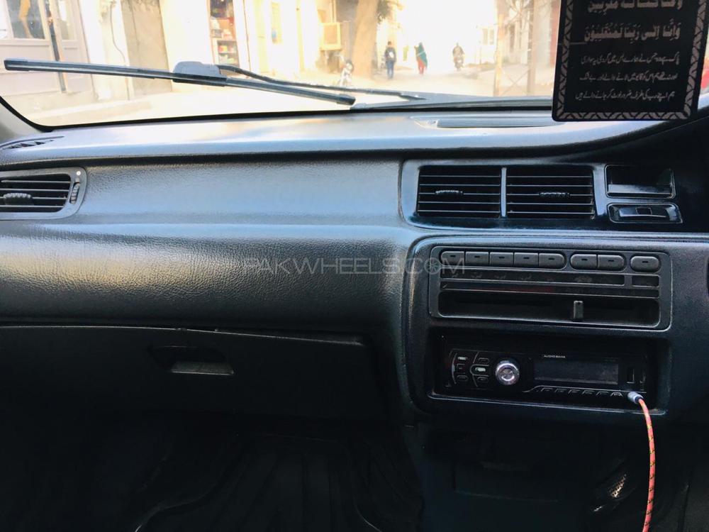 Honda Civic 1995 for Sale in Multan Honda Civic 1995 for Sale in Multan Image-12