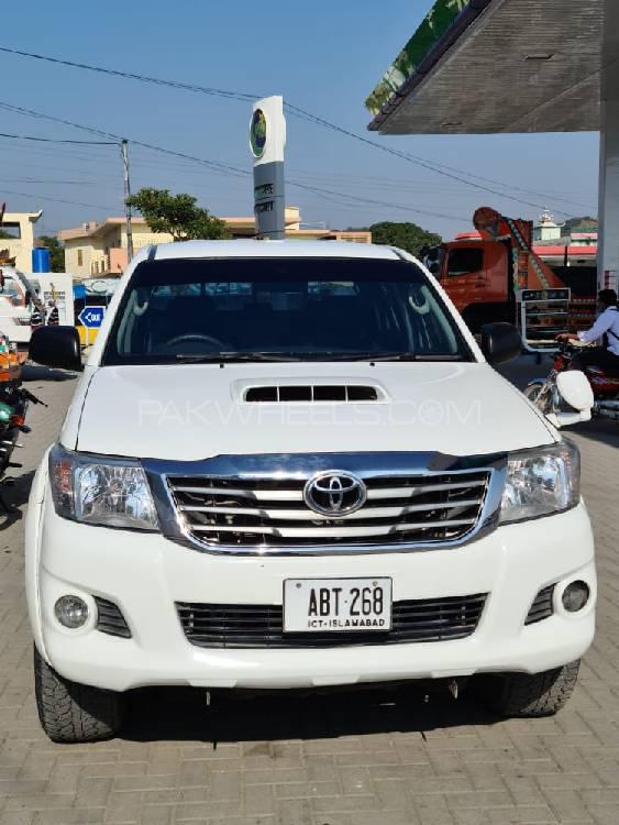 Toyota Hilux 2013 for Sale in Dadyal Ak Image-1