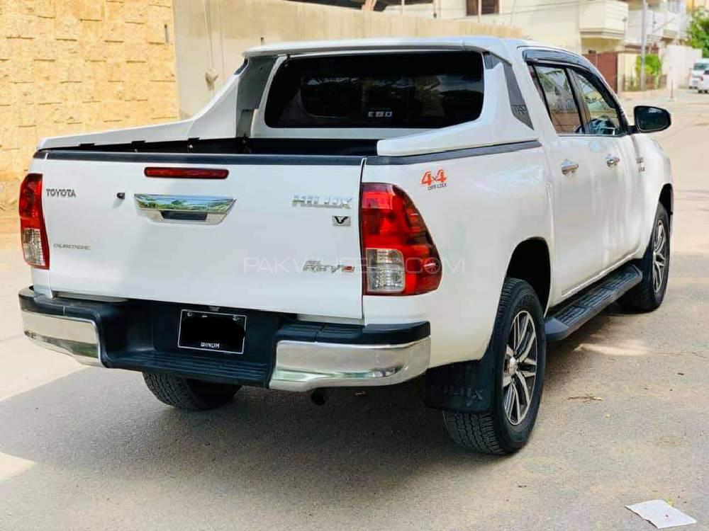 Toyota Hilux 2019 for Sale in Karachi Toyota Hilux 2019 for Sale in Karachi Image-19